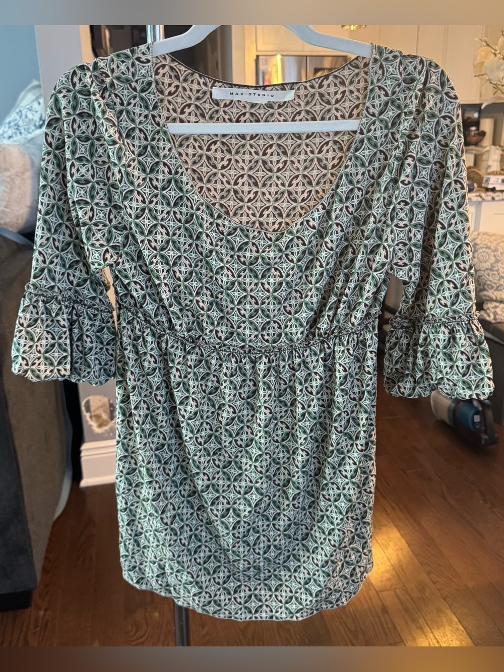 Max Studio Green Printed Scoop-Neck Tunic Size Medium - Picture 3 of 3